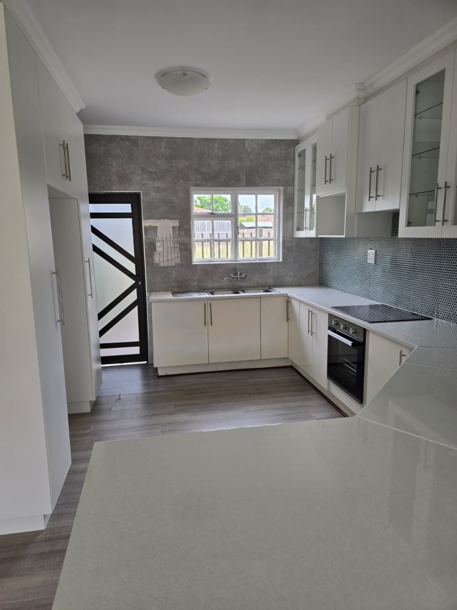 4 Bedroom Property for Sale in Mandela View Free State